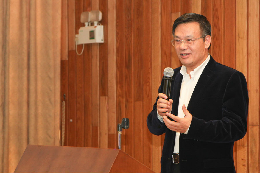 Yan Guangmei - vice president gave a speech.